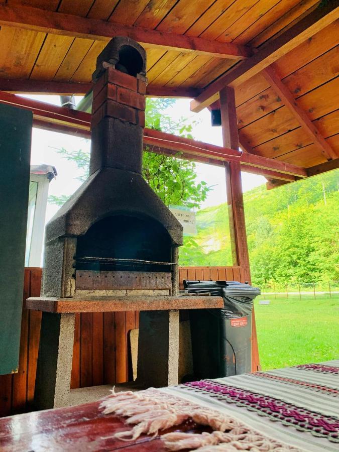 Hotel Pensiunea Pastravul Cîrţişoara Zewnętrze zdjęcie